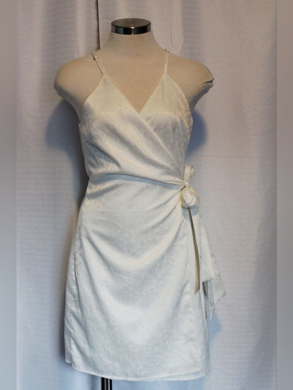 Lulus White Satin Floral Jacquard Wrap Mini Dress Womens Medium